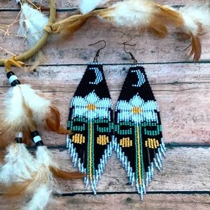 White flower beaded earring